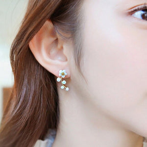 Elegant Flower Pattern Earring