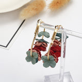 Swinging Flower Earring